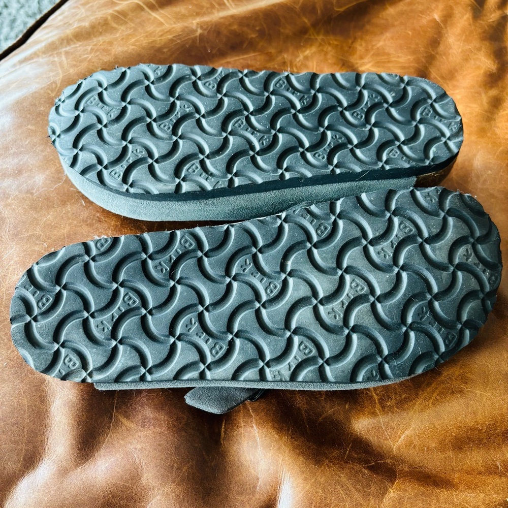 ✨ Birkenstock Boston Clogs – Suede Gray – Size 40 ✨
